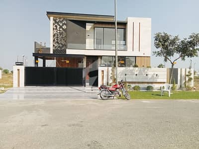 10 Marla Luxury Living House For Sale In DHA Phase 5 Near Park Prime Location 10 Marla Luxury Living House For Sale In DHA Phase 5 Near Park Prime Location