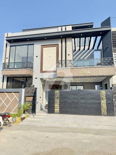 7 Marla Triple Story Brand New Owner Build House For Sale In Sahar Villas Colony