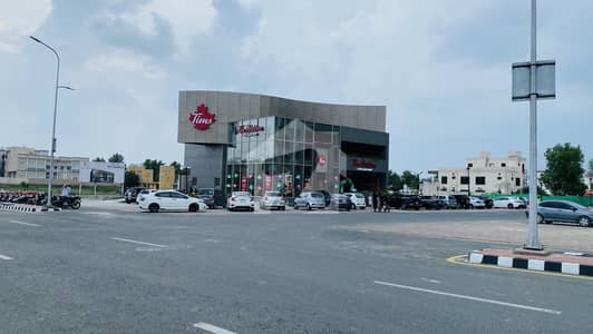 10 Marla Prime Location L Block Plot For Sale