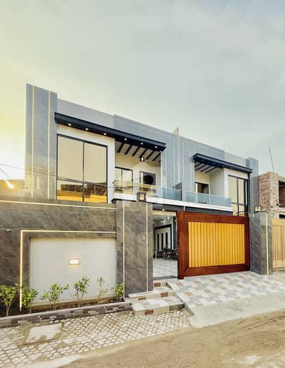 EXTRAORDINARY 10 MARLA HOUSE FOR SALE AT main gulghast colony Bata Chowk MULTAN.