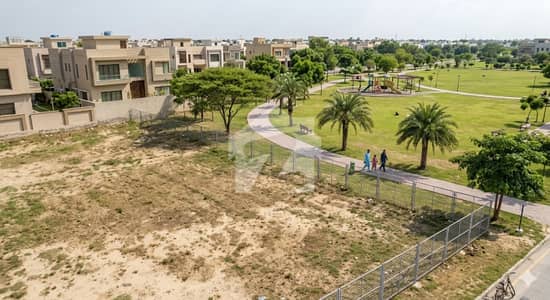 Prime Location 2 Kanal Park Facing Plot for Sale in Khayaban-e-Amin