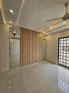 Prime Location 10 Marla House For Sale In Park View City, Lahore Prime Location 10 Marla House For Sale In Park View City, Lahore