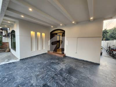 10 Marla Corner House Used Modern Style Available For Sale In Punjab Cooperative Society Gazi Road Near DHA Lahore 10 Marla Corner House Used Modern Style Available For Sale In Punjab Cooperative Society Gazi Road Near DHA Lahore