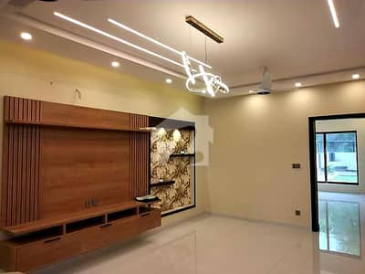 Prime Location 5 Marla House For Sale In Park View City, Lahore