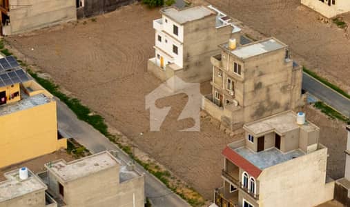 Prime Location 5 Marla Residential Plot In Park View City