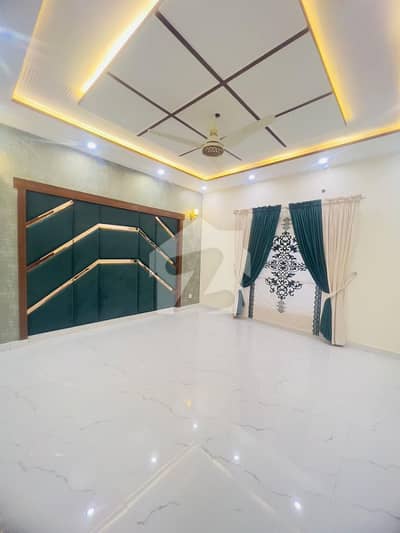 پارک ویو سٹی لاہور میں 4 کمروں کا 5 مرلہ مکان 1.95 کروڑ میں برائے فروخت۔