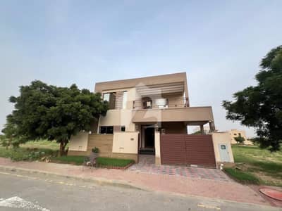 بحریہ ٹاؤن - پریسنٹ 16 بحریہ ٹاؤن کراچی,کراچی میں 5 کمروں کا 10 مرلہ مکان 2.65 کروڑ میں برائے فروخت۔