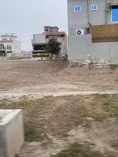 Ideal Location 10 Marla Plot Park View City Lahore