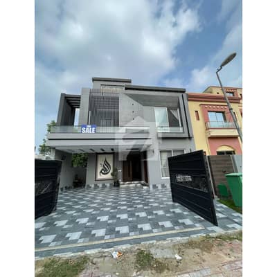 10 Marla Owner Built House For Sale In Bahria Town LHR