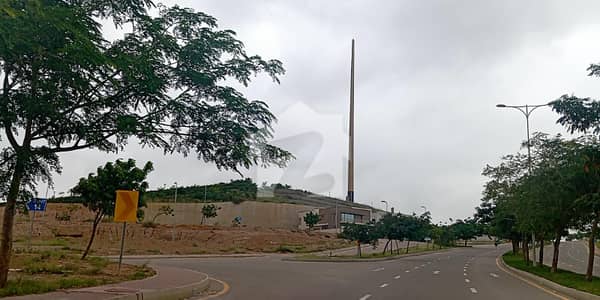 Bahria Hills Plots FOR SALE. Facing Jinnah Avenue And 2km From Main Entrance Of BTK Heighted Location