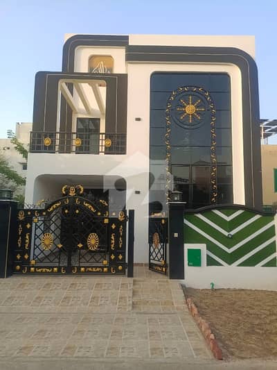 بحریہ نشیمن لاہور میں 3 کمروں کا 5 مرلہ مکان 1.75 کروڑ میں برائے فروخت۔