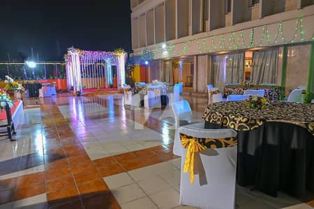 Roof Top Of A Building At MM Alam Road For Rent