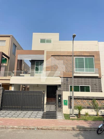 OWNER-BUILT A+ CONSTRUCTION 10 MARLA BRAND NEW HOUSE FOR SALE IN THE HEART OF BAHRIA TOWN LAHORE OWNER-BUILT A+ CONSTRUCTION 10 MARLA BRAND NEW HOUSE FOR SALE IN THE HEART OF BAHRIA TOWN LAHORE