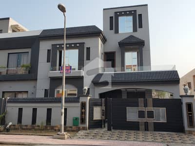 PRIME LOCATION 10 MARLA HOUSE FOR SALE | GAS AVAILABLE | NEAR COUNTRY CLUB | IN THE HEART OF BAHRIA TOWN LAHORE PRIME LOCATION 10 MARLA HOUSE FOR SALE | GAS AVAILABLE | NEAR COUNTRY CLUB | IN THE HEART OF BAHRIA TOWN LAHORE