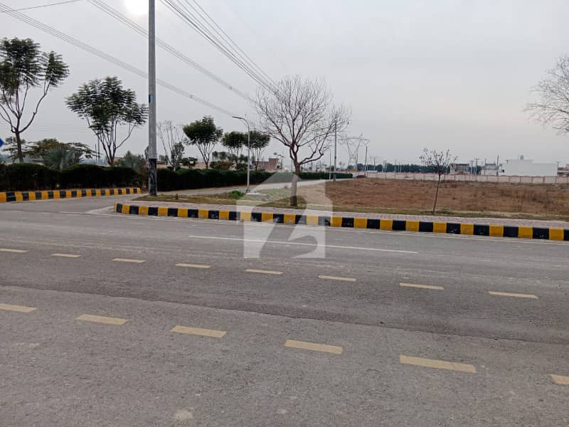 20 Marla Plot Available On Beautiful Location 20 Marla Plot Available On Beautiful Location