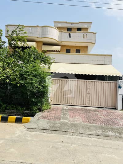 House For Sale Size (36*75)10 Marla Block E