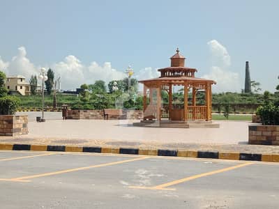 8 MARLA SHORT CORNER PLOT FOR SALE IN B BLOCK FT