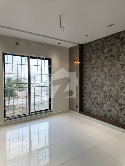 بحریہ آرچرڈ فیز 2 بحریہ آرچرڈ,لاہور میں 5 کمروں کا 8 مرلہ مکان 2.95 کروڑ میں برائے فروخت۔