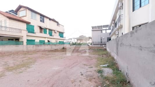 Ideal Location 1kanal Back Open Boulevard Plot Available For Sale In Bahria Enclave Islamabad Sector C Road 1