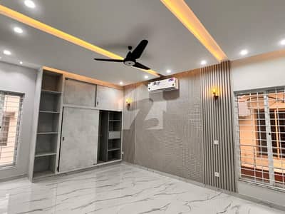 1 Kanal House Available For Sale In Bahria Town Phase 4