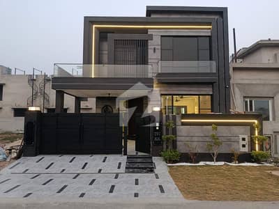 9 Marla Beautiful House For Sale