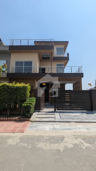 10 MARLA FULL HOUSE NEAR HOSPITAL AVAILABLE FOR RENT
