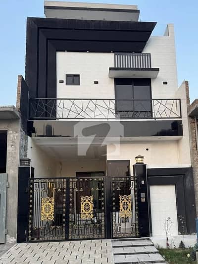 ستاره ڈائمنڈ سٹی ستیانہ روڈ,فیصل آباد میں 3 مرلہ Studio مکان 1.2 کروڑ میں برائے فروخت۔