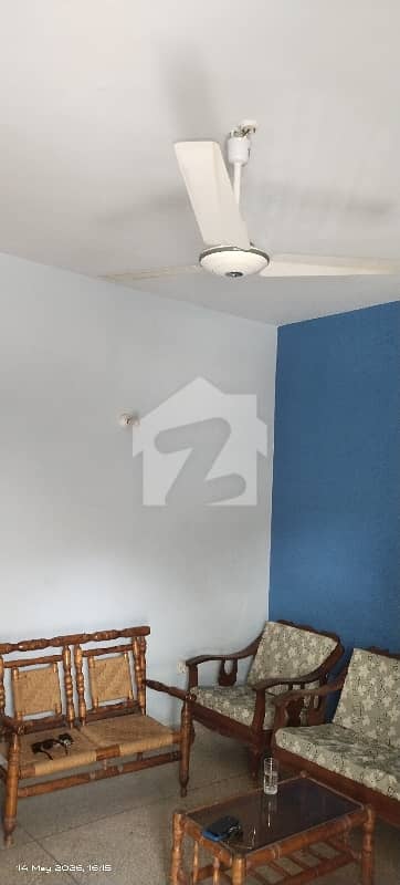 120 Yards Old House Corner West Open Available For Sale In Sector Z