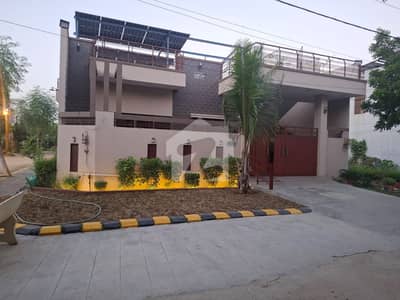 This Property Direct From Owner.   260 Yards Corner House Used But Like New 35*15 Feet Road East Open Available For Sale in Sector Q Gulshan e Maymar