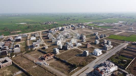 Stunning and affordable Prime Location Residential Plot available for sale in Master City Housing Scheme Stunning and affordable Prime Location Residential Plot available for sale in Master City Housing Scheme