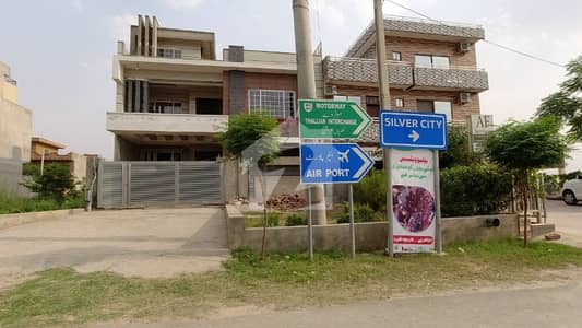 6 Marla Service Road Ideal Option