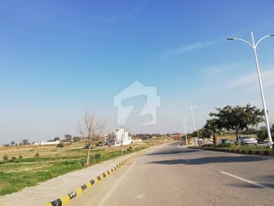 گلبرگ ریزیڈنشیا - بلاک ایس گلبرگ ریزیڈنشیا,گلبرگ,اسلام آباد میں 1 کنال رہائشی پلاٹ 2.5 کروڑ میں برائے فروخت۔ گلبرگ ریزیڈنشیا - بلاک ایس گلبرگ ریزیڈنشیا,گلبرگ,اسلام آباد میں 1 کنال رہائشی پلاٹ 2.5 کروڑ میں برائے فروخت۔