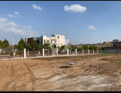 Gulberg Green B Block 04Kanal Developed Possession 04 kanal Corner With Boundary Wall Plot Available For Sale Gulberg Green B Block 04Kanal Developed Possession 04 kanal Corner With Boundary Wall Plot Available For Sale