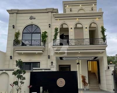 ایم پی سی ایچ ایس - بلاک ای ایم پی سی ایچ ایس ۔ ملٹی گارڈنز,بی ۔ 17,اسلام آباد میں 4 کمروں کا 8 مرلہ مکان 4.15 کروڑ میں برائے فروخت۔ ایم پی سی ایچ ایس - بلاک ای ایم پی سی ایچ ایس ۔ ملٹی گارڈنز,بی ۔ 17,اسلام آباد میں 4 کمروں کا 8 مرلہ مکان 4.15 کروڑ میں برائے فروخت۔
