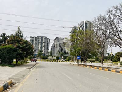 ایم پی سی ایچ ایس - بلاک جی ایم پی سی ایچ ایس ۔ ملٹی گارڈنز,بی ۔ 17,اسلام آباد میں 8 مرلہ رہائشی پلاٹ 62.0 لاکھ میں برائے فروخت۔