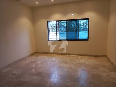500 Yard Bungalow For Rent