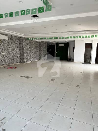 1600 Square Feet Full Window Corner Office Available For Rent
