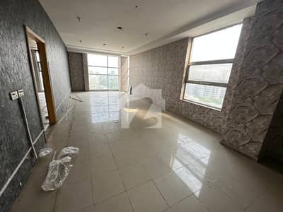 Prime Location 1400 Sq Ft Office Available For Rent on Main Boulevard Gulberg - Ideal for Corporate Use