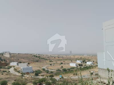 ALI BLOCK MOST HEIGHTED LOCATION SINGLE BELT + 80 FEET ROAD 250 YARD PLOT WITH AMAIZING VIEW AVAILABLE FOR SALE IN BAHRIA TOWN KARACHI