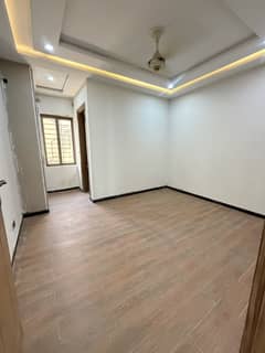 8 Marla House Available For Rent