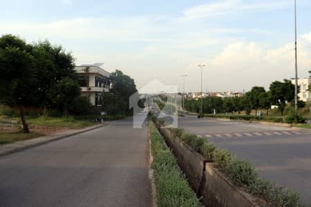 1 kanal Avenue Plot For Sale in Dha Phase 5 Islamabad