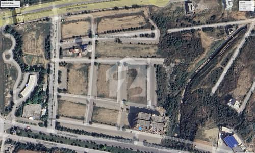 5.33M Pair Plot Best Location Business Square Comm DHA 5 for sale