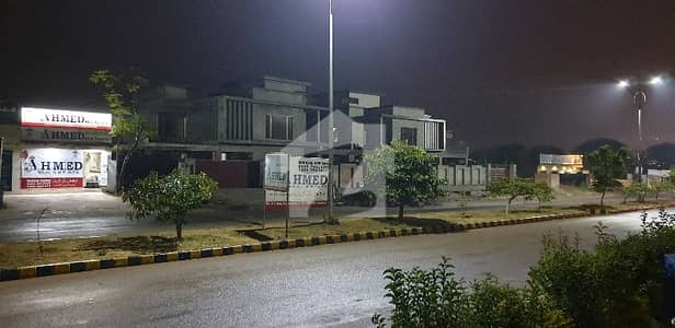 جی ۔ 16/4 جی ۔ 16,اسلام آباد میں 5 مرلہ کمرشل پلاٹ 3.2 کروڑ میں برائے فروخت۔