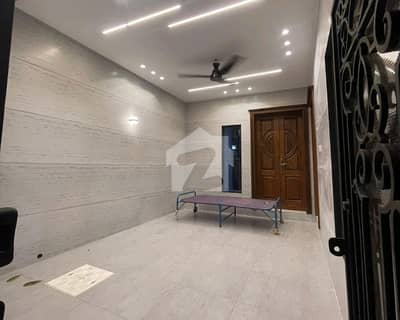 Best Options For Prime Location Upper Portion Is Available For rent In Central Park - Block C