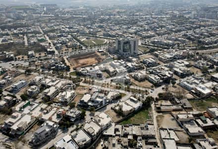 1Kanal Level Plot Table Top Street 21, Sec A, DHA 2 For Sale