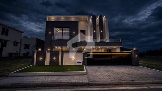 12 MARLA BACK OPEN BRAND NEW DESIGNER HOUSE FOR SALE BAHRIA TOWN PHASE 8