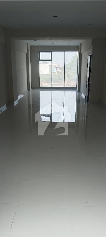 ڈی ایچ اے فیز 8 ڈی ایچ اے ڈیفینس,کراچی میں 5 مرلہ Studio دفتر 1.5 لاکھ میں کرایہ پر دستیاب ہے۔