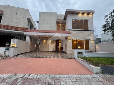 15 Marla Villa - Owner Build Park Face House