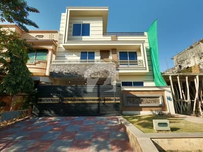 جی ۔ 13/3 جی ۔ 13,اسلام آباد میں 5 کمروں کا 7 مرلہ مکان 6.75 کروڑ میں برائے فروخت۔