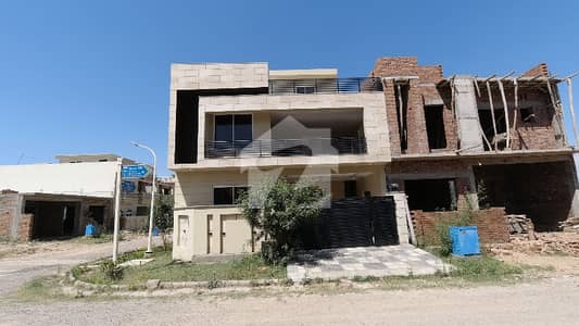 گلبرگ ریزیڈنشیا - بلاک ایل گلبرگ ریزیڈنشیا,گلبرگ,اسلام آباد میں 4 کمروں کا 7 مرلہ مکان 3.8 کروڑ میں برائے فروخت۔ گلبرگ ریزیڈنشیا - بلاک ایل گلبرگ ریزیڈنشیا,گلبرگ,اسلام آباد میں 4 کمروں کا 7 مرلہ مکان 3.8 کروڑ میں برائے فروخت۔